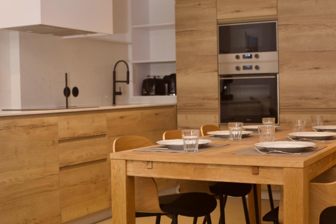 Suite 101 - 2 Bedroom Suite At Amando Perez Suites Ribadeo Bagian luar foto