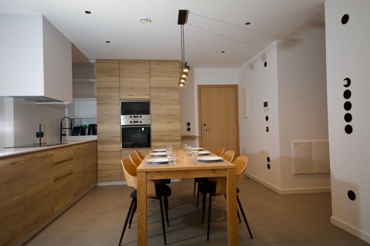 Suite 101 - 2 Bedroom Suite At Amando Perez Suites Ribadeo Bagian luar foto
