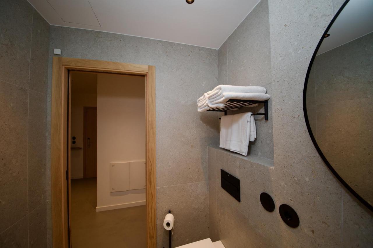 Suite 101 - 2 Bedroom Suite At Amando Perez Suites Ribadeo Bagian luar foto
