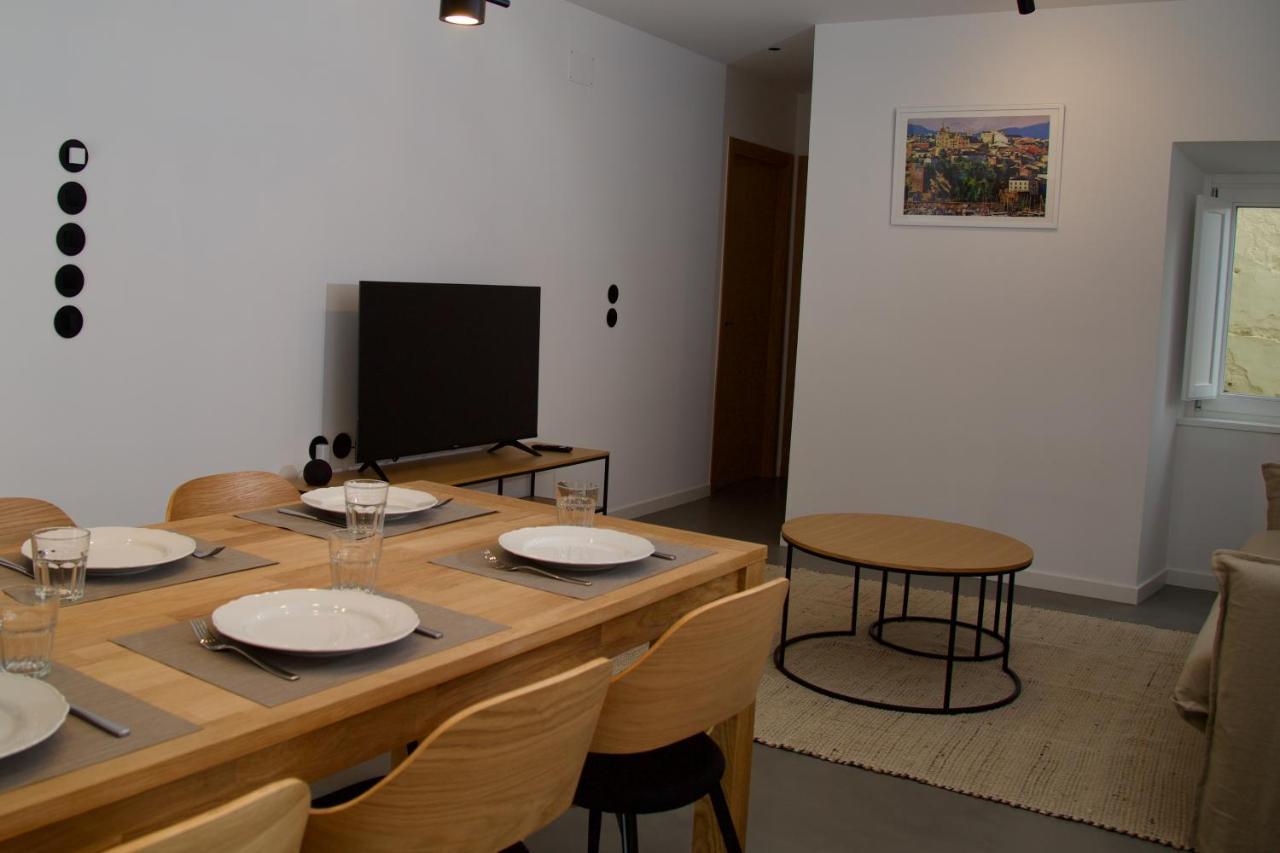 Suite 101 - 2 Bedroom Suite At Amando Perez Suites Ribadeo Bagian luar foto