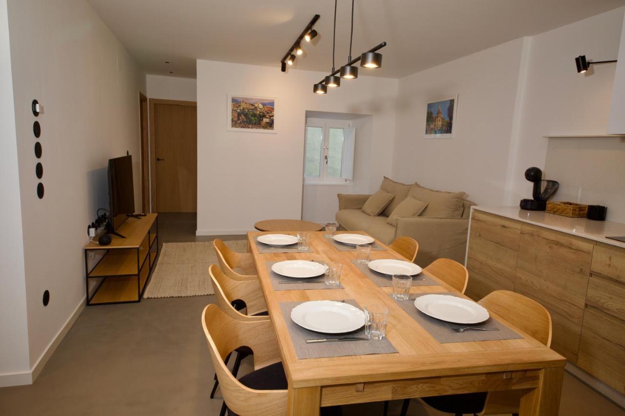 Suite 101 - 2 Bedroom Suite At Amando Perez Suites Ribadeo Bagian luar foto